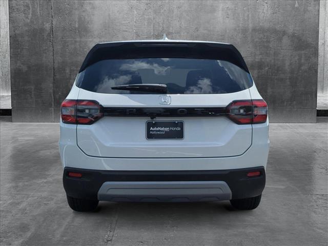 new 2025 Honda Pilot car, priced at $48,235
