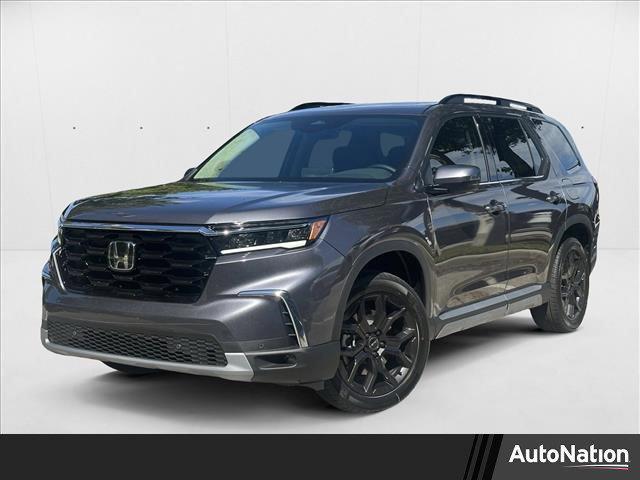 new 2025 Honda Pilot car, priced at $47,910
