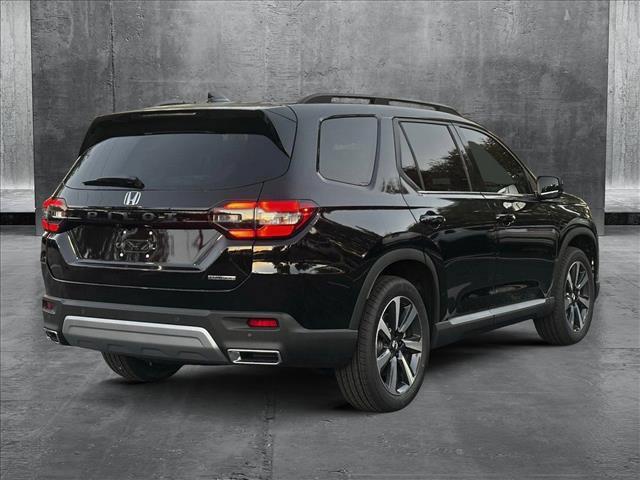 new 2025 Honda Pilot car, priced at $49,940