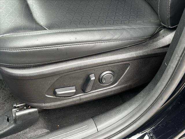 used 2023 Kia Sorento car, priced at $32,380