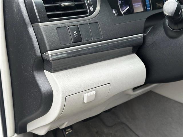 used 2012 Toyota Camry Hybrid car, priced at $11,399