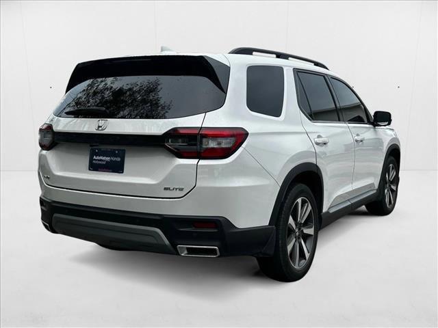 new 2025 Honda Pilot car, priced at $51,726