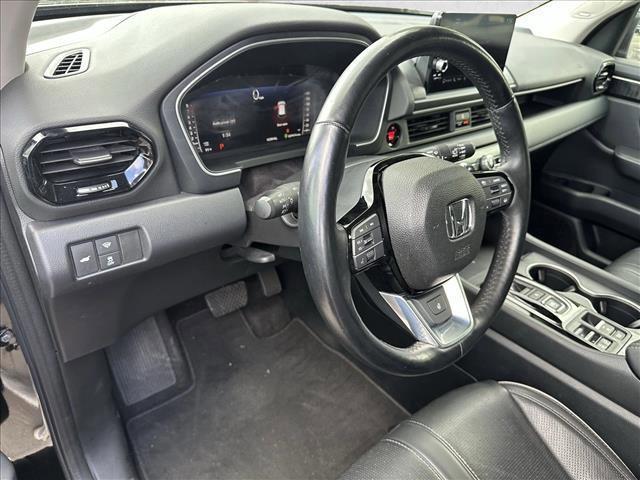 used 2023 Honda Pilot car, priced at $42,495