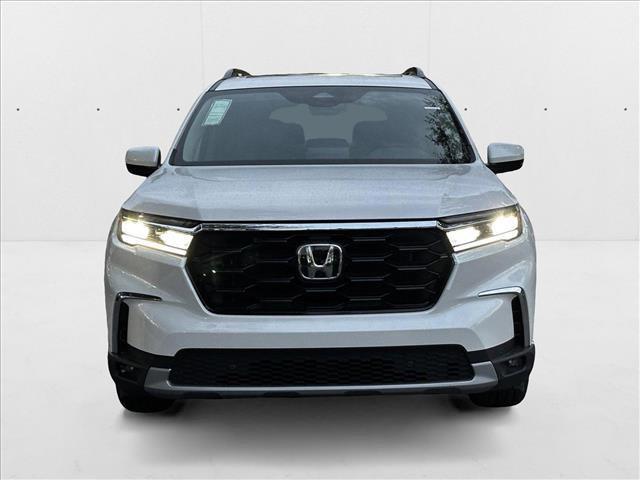 new 2025 Honda Pilot car, priced at $50,235