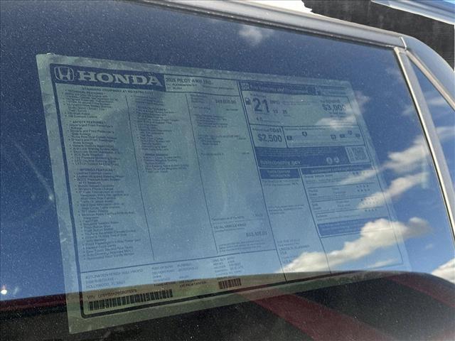 new 2025 Honda Pilot car, priced at $53,405