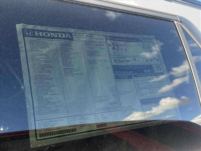 new 2025 Honda Pilot car, priced at $50,235
