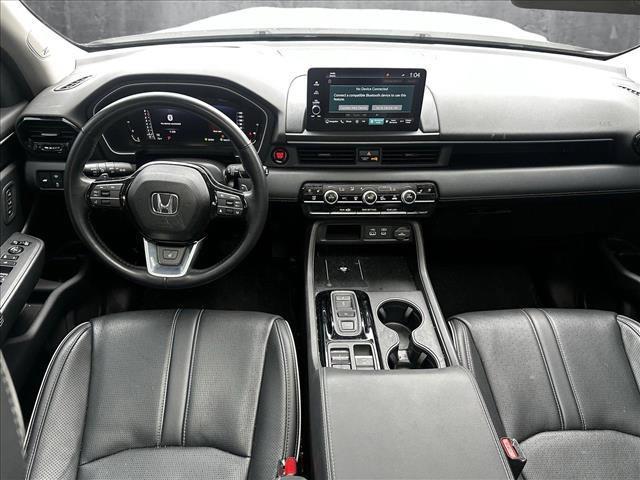 new 2025 Honda Pilot car, priced at $56,705