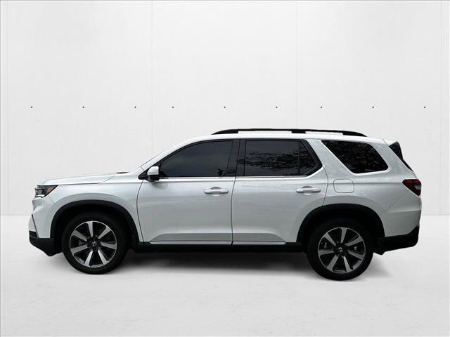 new 2025 Honda Pilot car, priced at $53,308