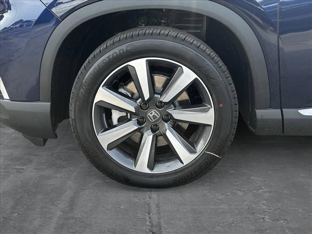new 2025 Honda Pilot car, priced at $54,530