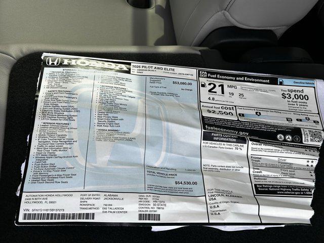 new 2025 Honda Pilot car, priced at $54,530