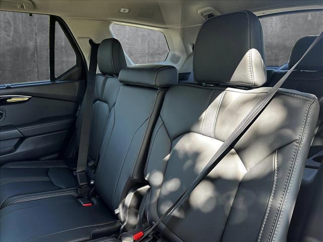 new 2025 Honda Pilot car, priced at $50,850