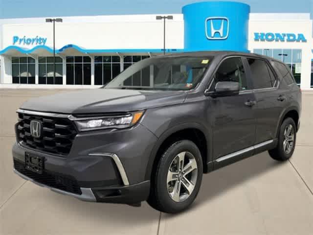 new 2025 Honda Pilot car, priced at $45,004