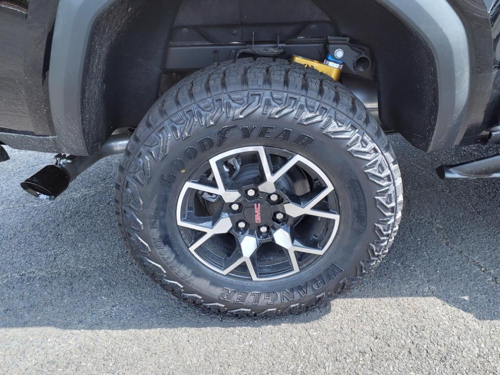 new 2024 GMC Canyon car, priced at $58,805