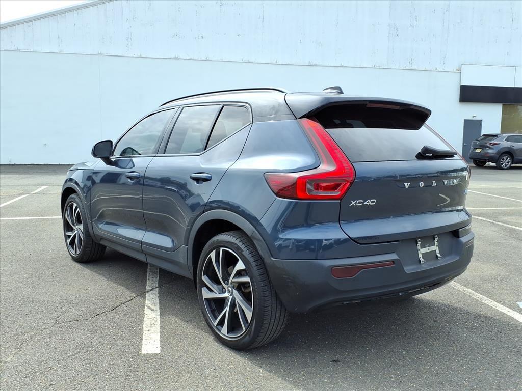 used 2022 Volvo XC40 car, priced at $29,989