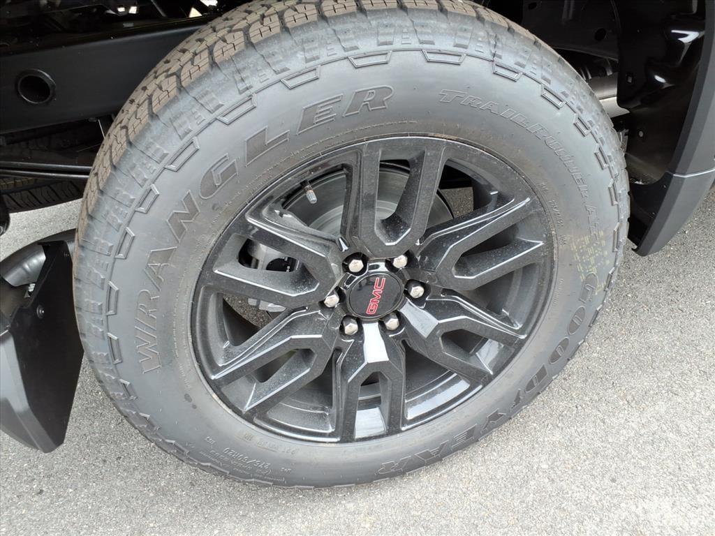 new 2026 GMC Sierra 1500 car, priced at $52,924