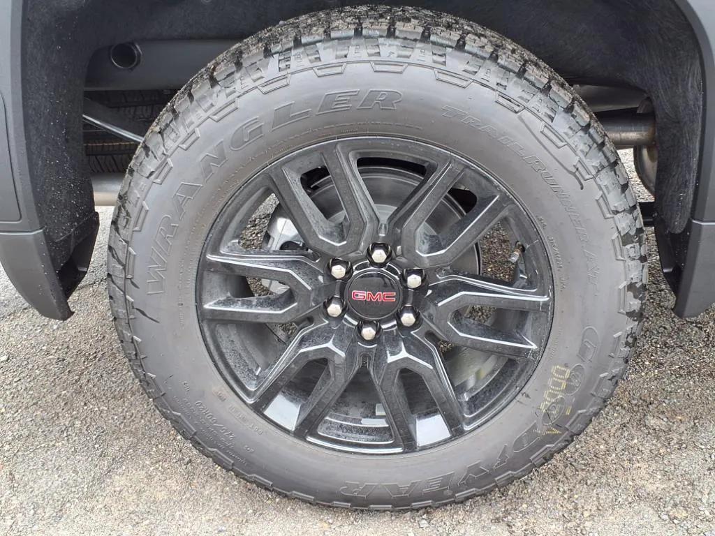 new 2026 GMC Sierra 1500 car, priced at $61,975