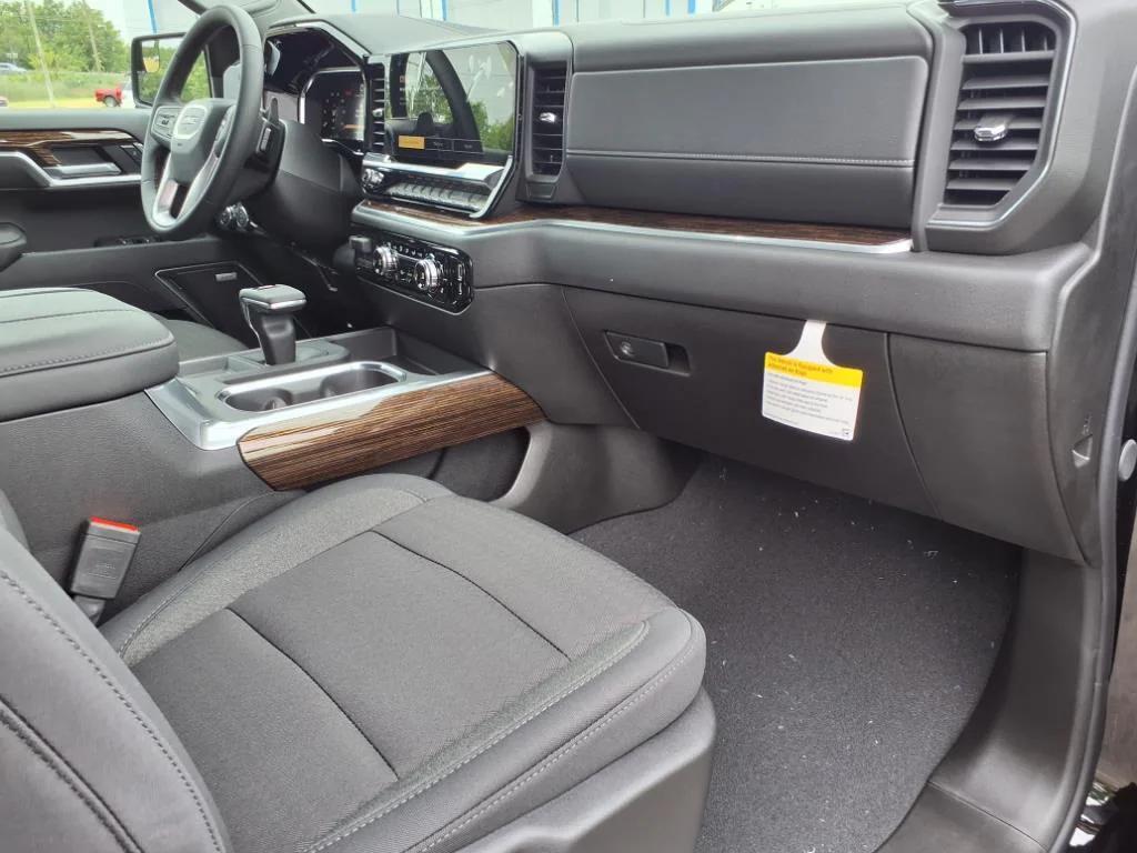 new 2026 GMC Sierra 1500 car, priced at $61,975