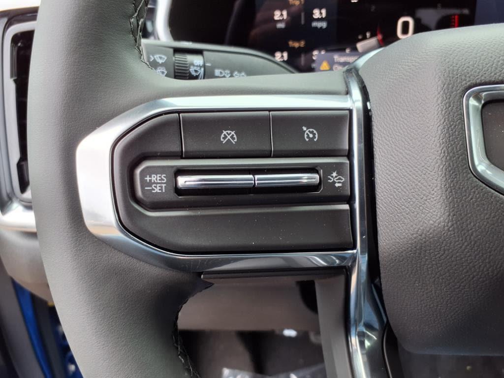 new 2025 GMC Canyon car, priced at $47,602