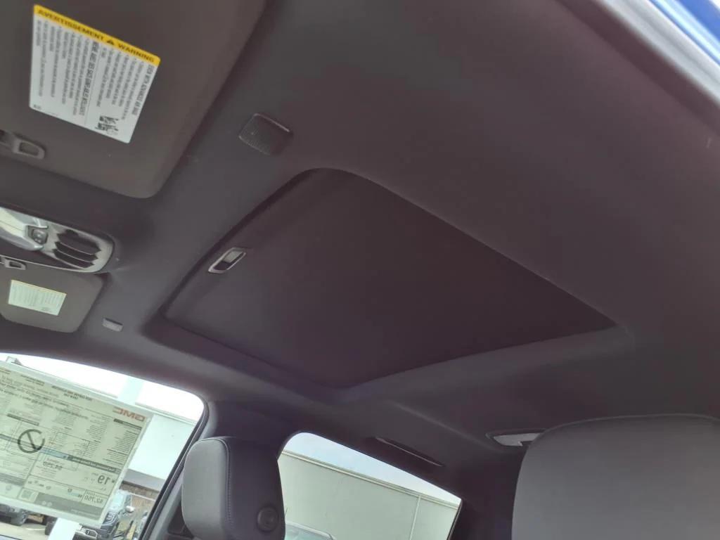 new 2025 GMC Canyon car, priced at $47,602