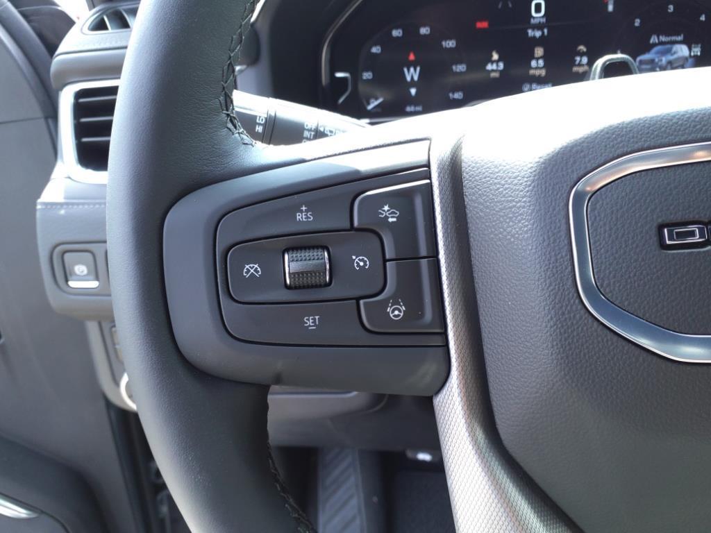 new 2024 GMC Yukon XL car, priced at $96,905