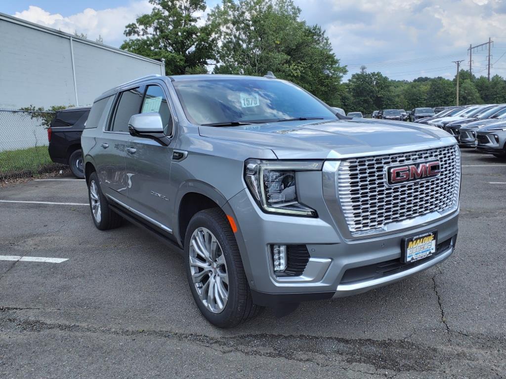 new 2024 GMC Yukon XL car, priced at $96,905