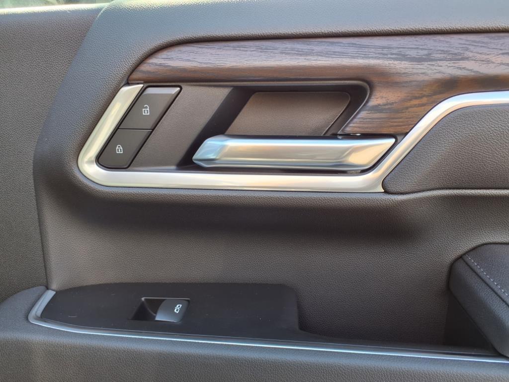 new 2025 GMC Sierra 2500 car, priced at $73,372