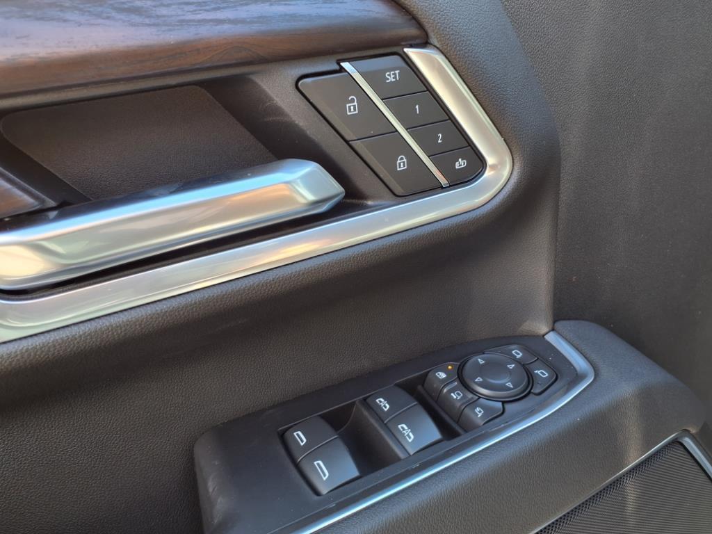 new 2025 GMC Sierra 2500 car, priced at $73,372