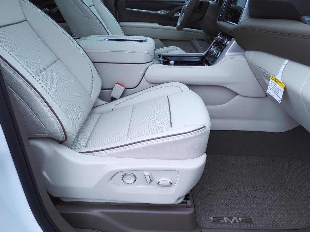 new 2024 GMC Yukon car, priced at $89,935