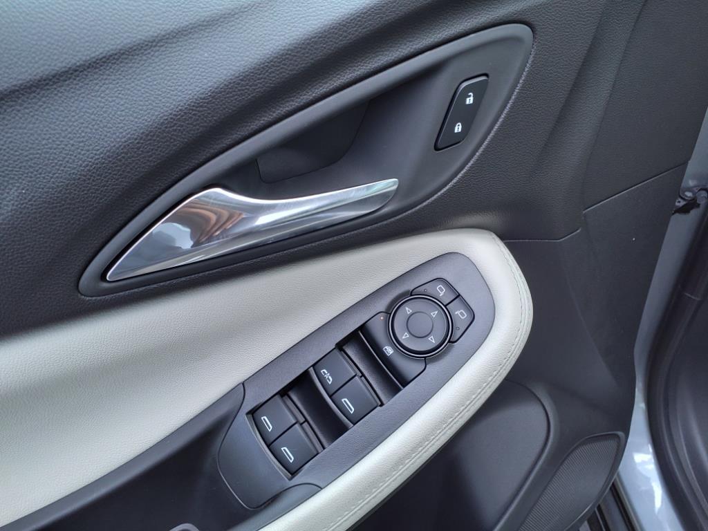 new 2025 Buick Encore GX car, priced at $31,980