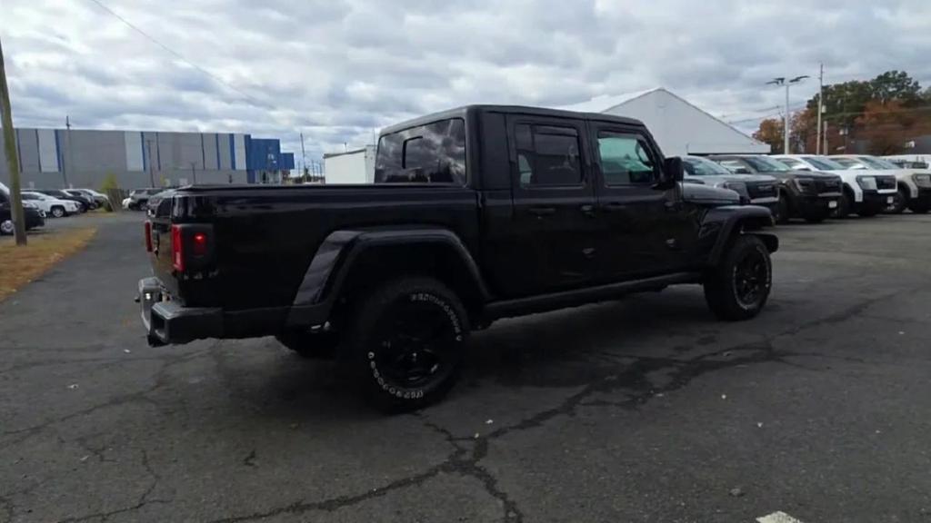 used 2022 Jeep Gladiator car, priced at $34,490