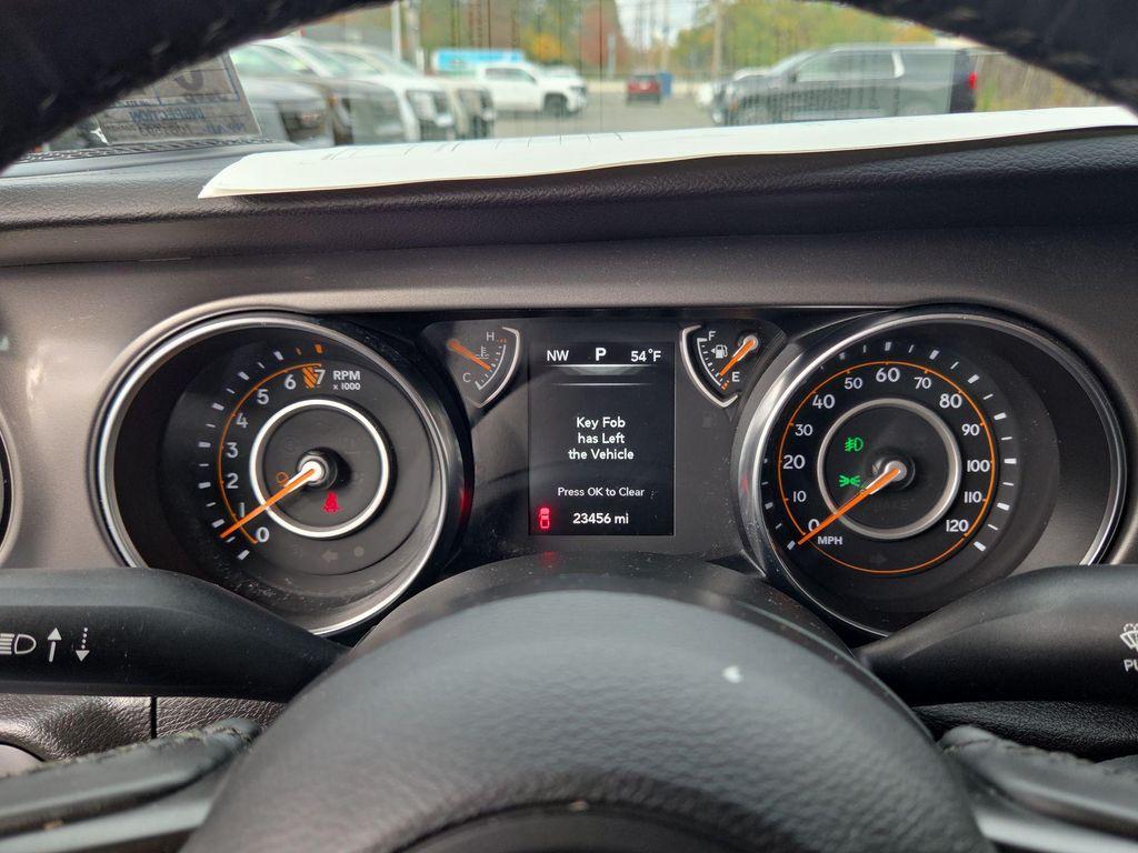 used 2022 Jeep Gladiator car, priced at $34,490