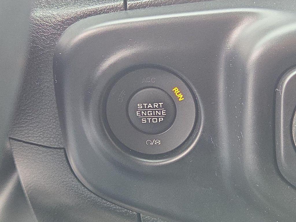 used 2022 Jeep Gladiator car, priced at $34,490