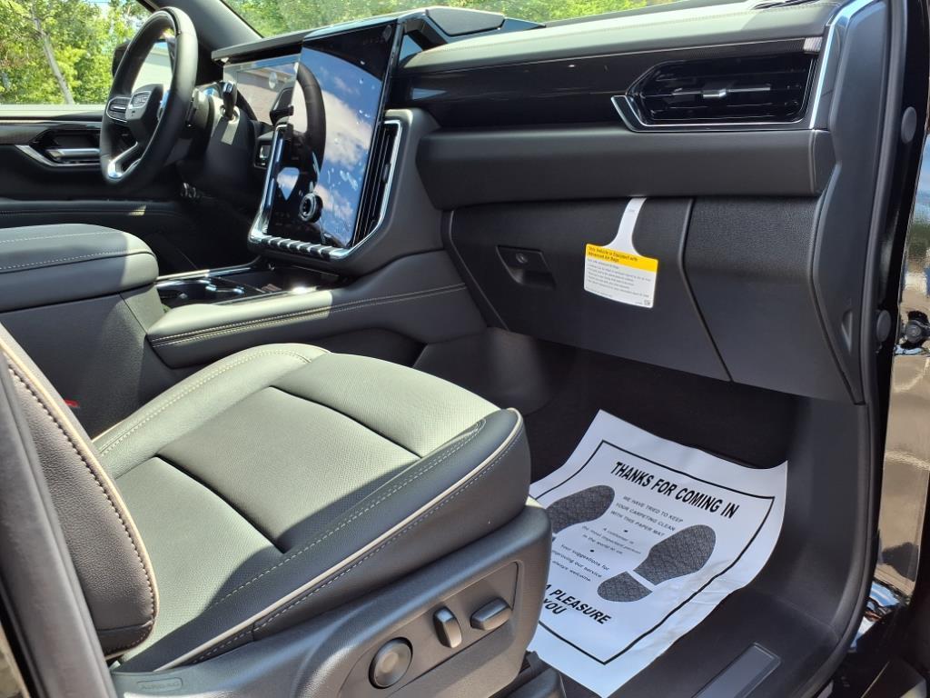 new 2025 GMC Yukon XL car, priced at $85,125