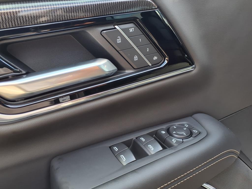 new 2025 GMC Yukon XL car, priced at $85,125