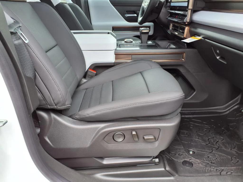 new 2025 GMC HUMMER EV Pickup car, priced at $101,935