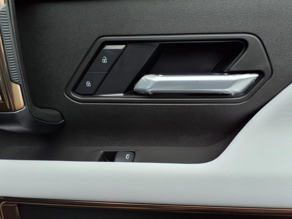 new 2025 GMC HUMMER EV Pickup car, priced at $101,935