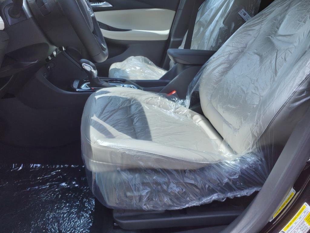 new 2025 Buick Encore GX car, priced at $31,585