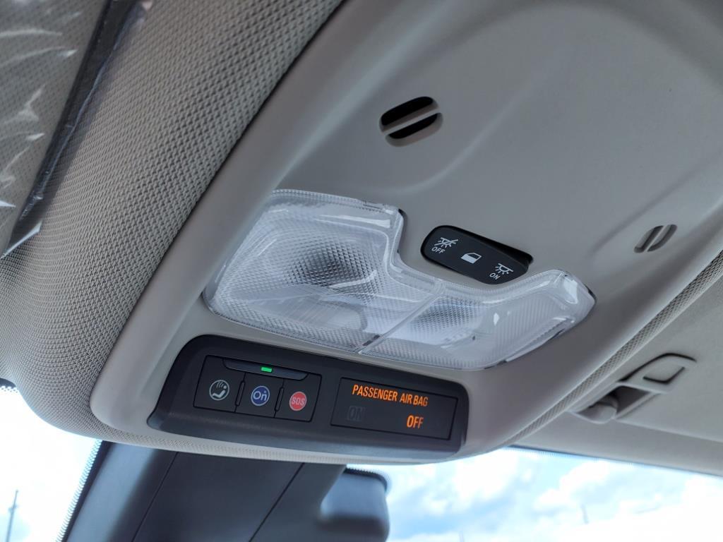 new 2025 Buick Encore GX car, priced at $31,585