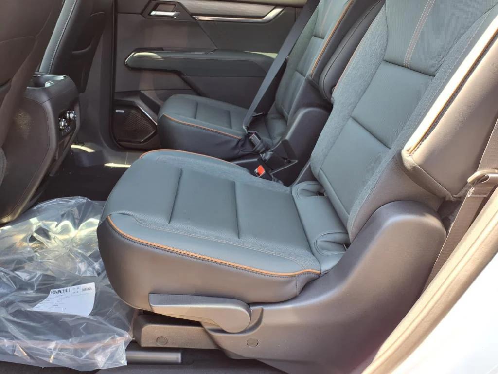 new 2025 GMC Acadia car, priced at $52,435