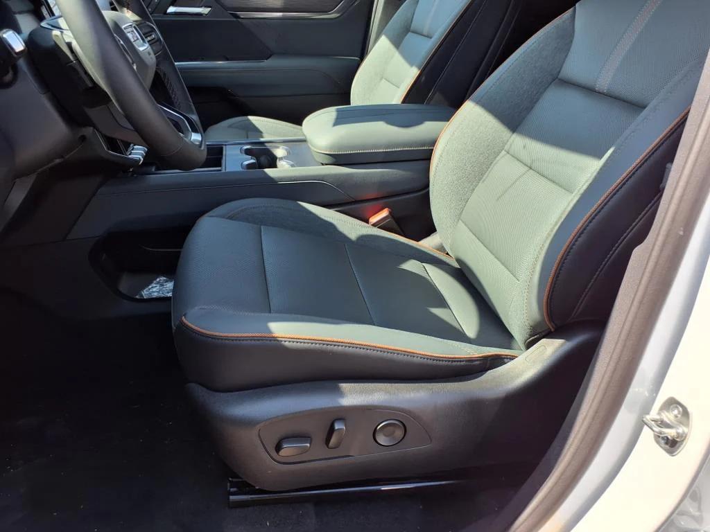 new 2025 GMC Acadia car, priced at $52,435