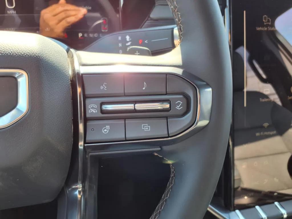 new 2025 GMC Acadia car, priced at $52,435