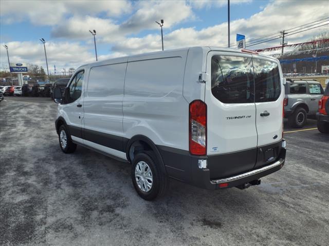 new 2024 Ford Transit-250 car