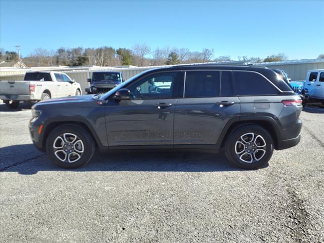 used 2022 Jeep Grand Cherokee car, priced at $29,990