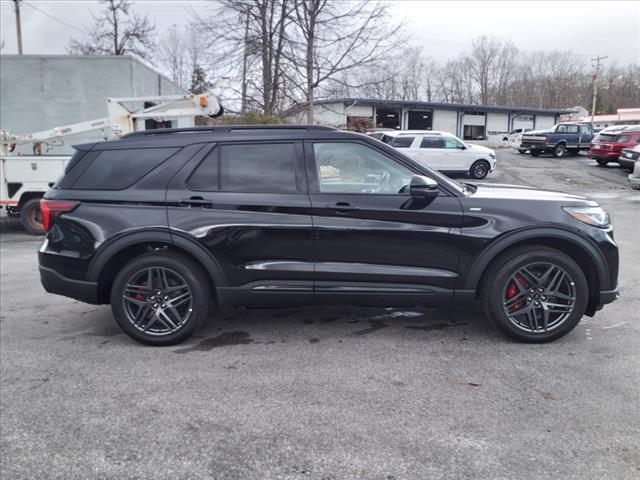 new 2025 Ford Explorer car