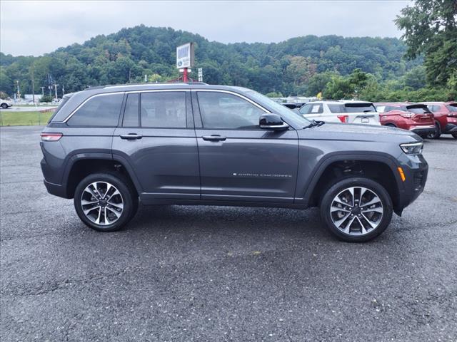 used 2022 Jeep Grand Cherokee car, priced at $42,990