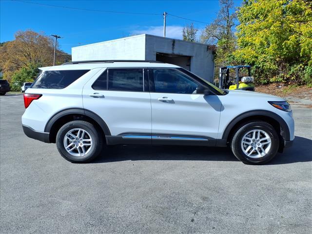 new 2025 Ford Explorer car, priced at $41,336