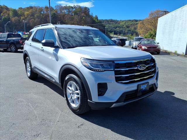 new 2025 Ford Explorer car, priced at $41,336