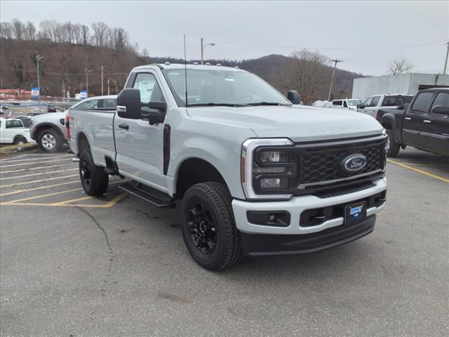 new 2025 Ford F-250 car