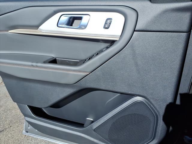 new 2025 Ford Explorer car, priced at $47,900