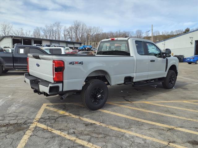 new 2025 Ford F-250 car